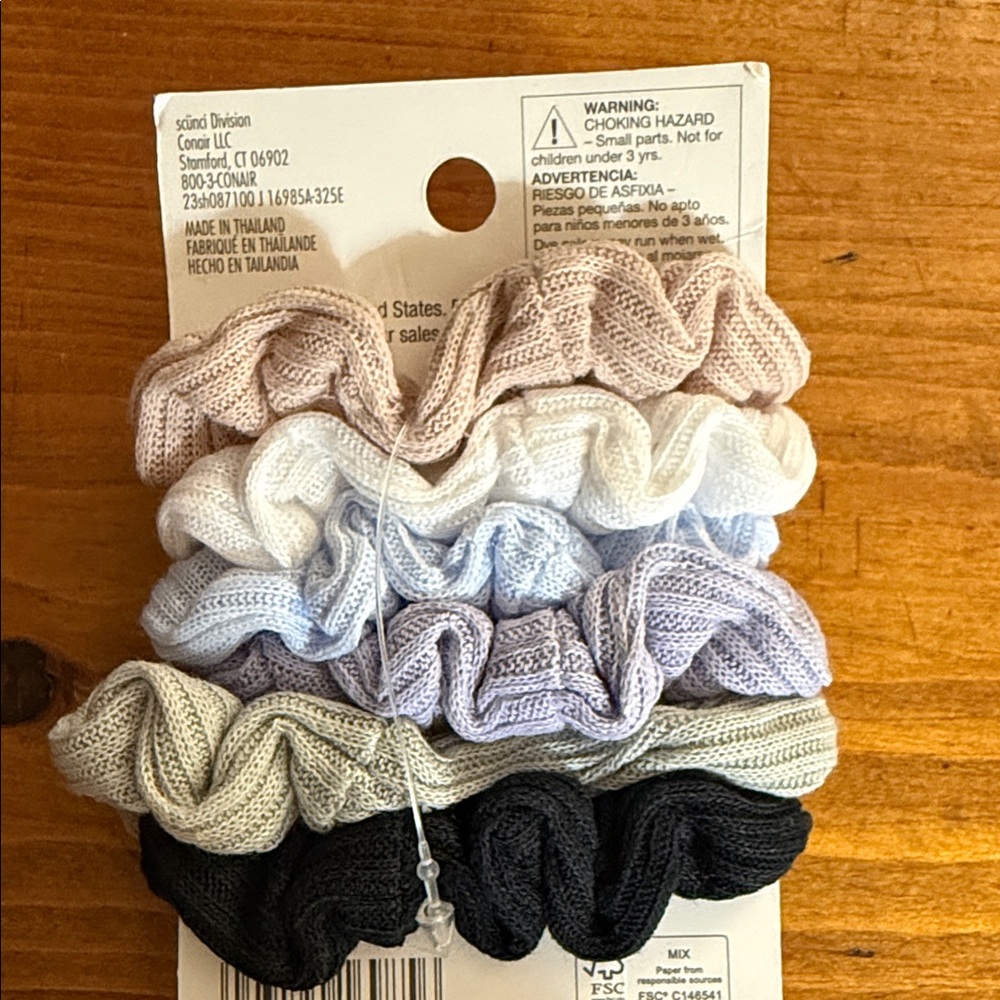 Scunci Hair Scrunchies Set - Black, Pink, Red, White, Brown and Head wraps - Picture 7 of 7